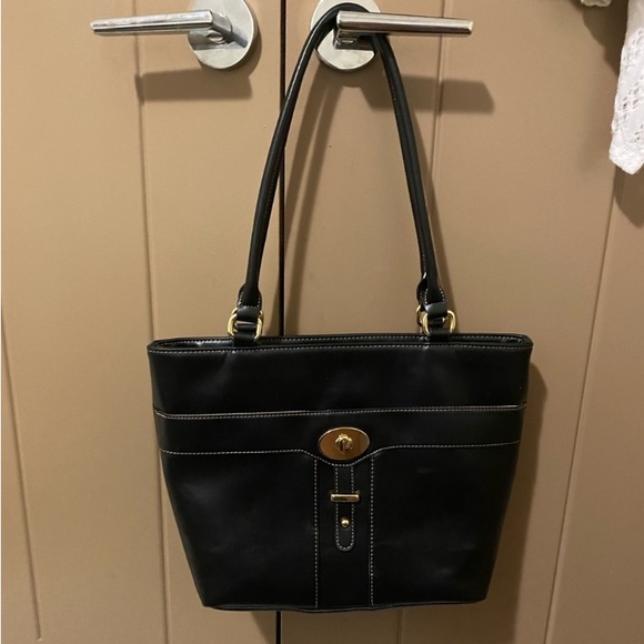 Giani Bernini turn lock tote. Gently used for a short time. Lots of pockets. EUC - Picture 1 of 5
